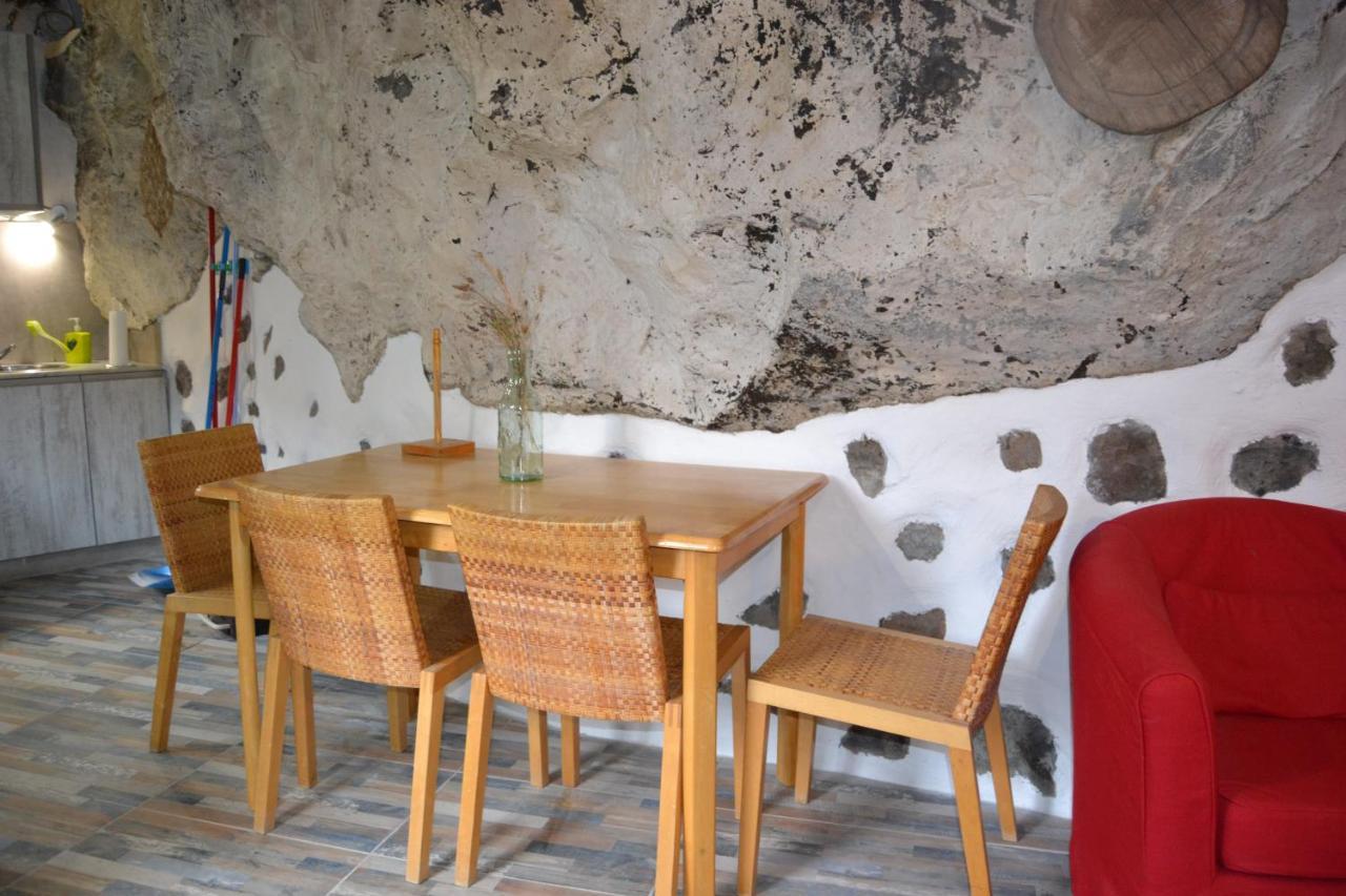 Casa Cueva El Pedregal Tejeda Villa Dış mekan fotoğraf